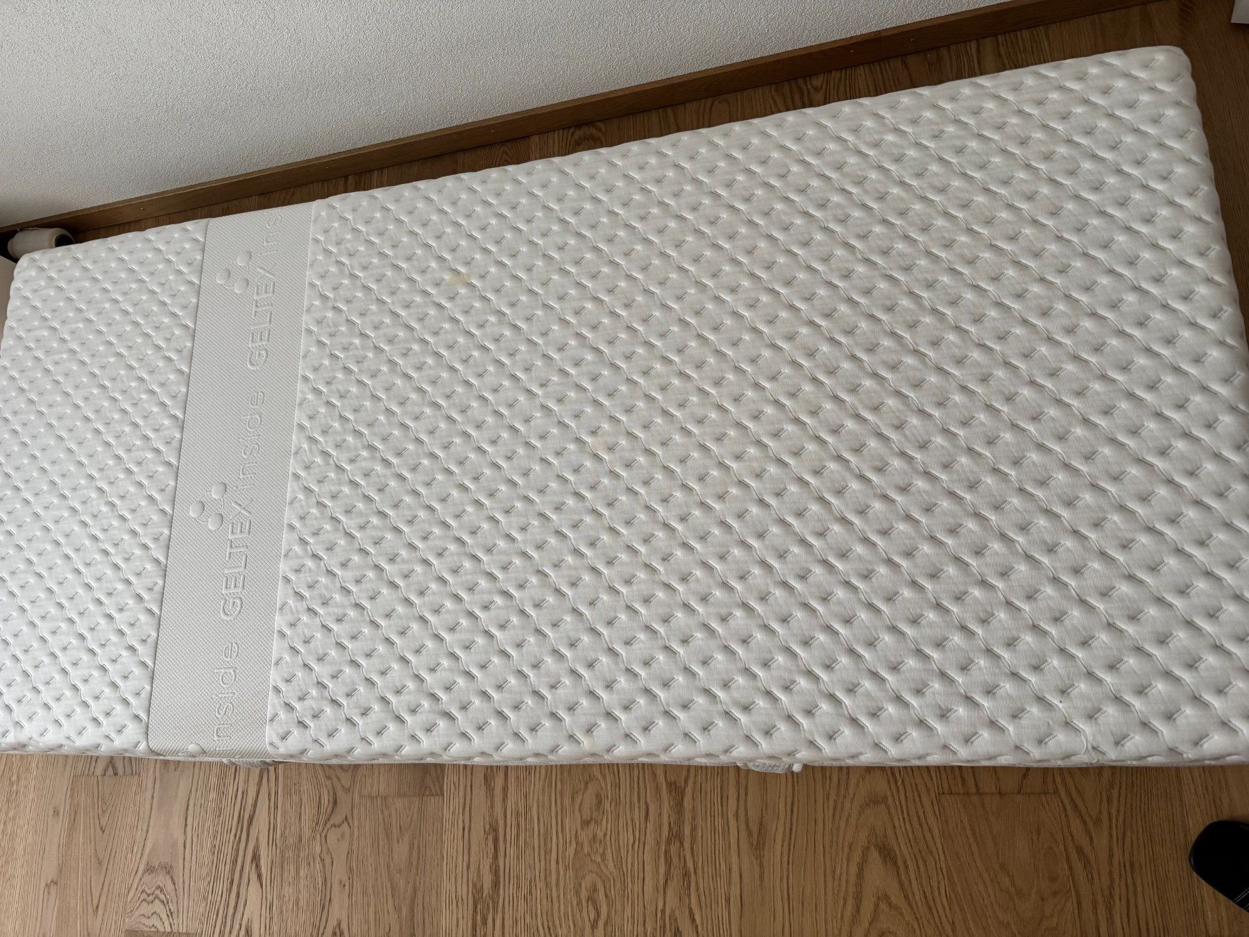 Matratzen: Matratze 90cm x 200 cm – Gebraucht aus Flums von Hrroland 1