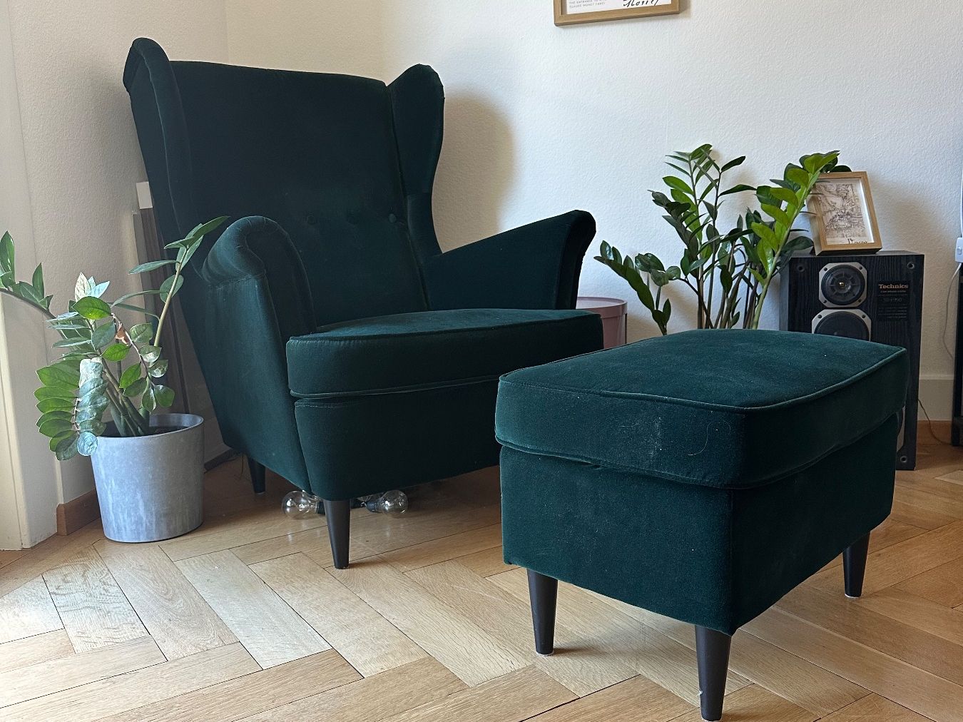Ikea Poltrone: Samt Sessel inkl. Hocker – Usato da Bern venduto da mic_8tx9 1