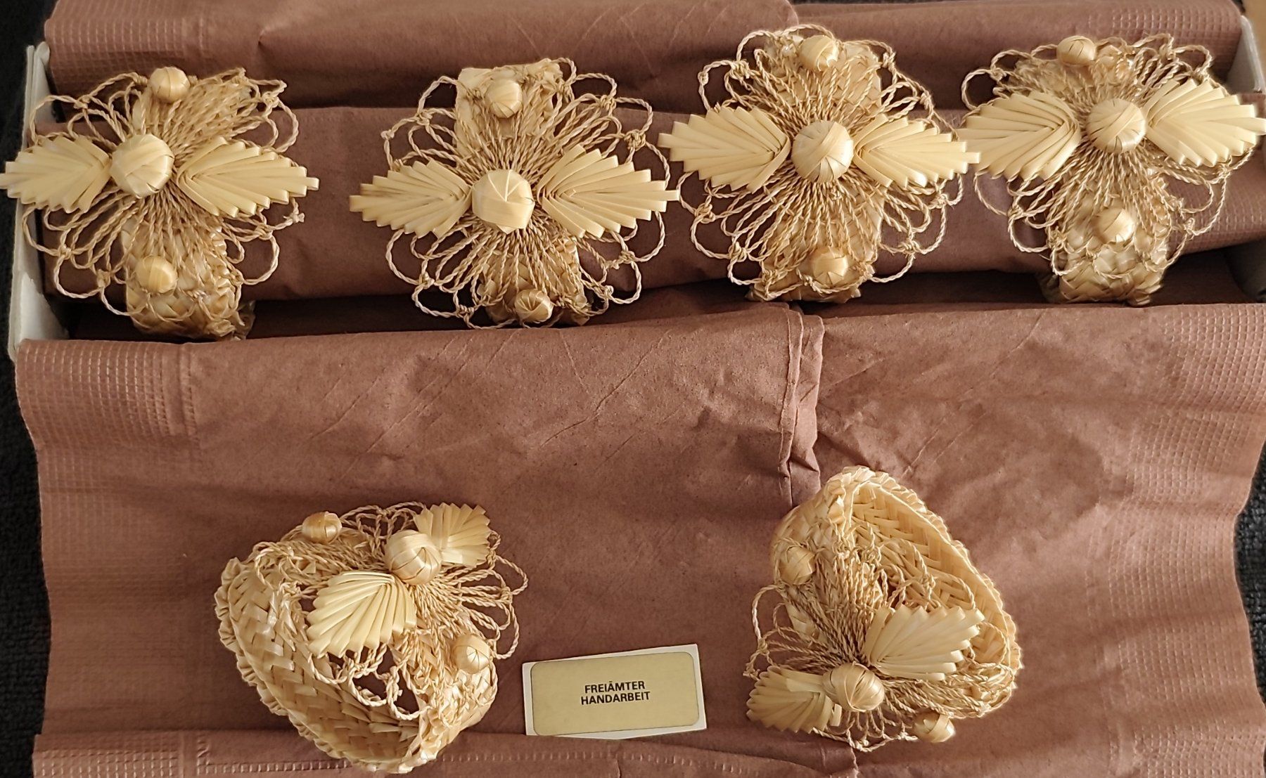 Altro in Decorazioni & Accessori: Serviettenringe Stroh Freiämter Handarbeit sehr alt/Vintage – Nuovo (secondo la descrizione) da Bettwil venduto da Tigria10