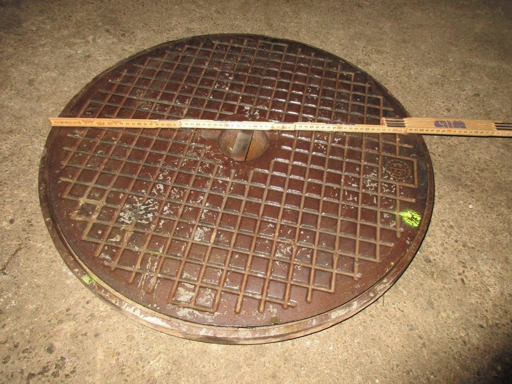 Donened Schachtabdeckung Alu 40x40cm - Unsichtbare Inspektionsdeckel Silber