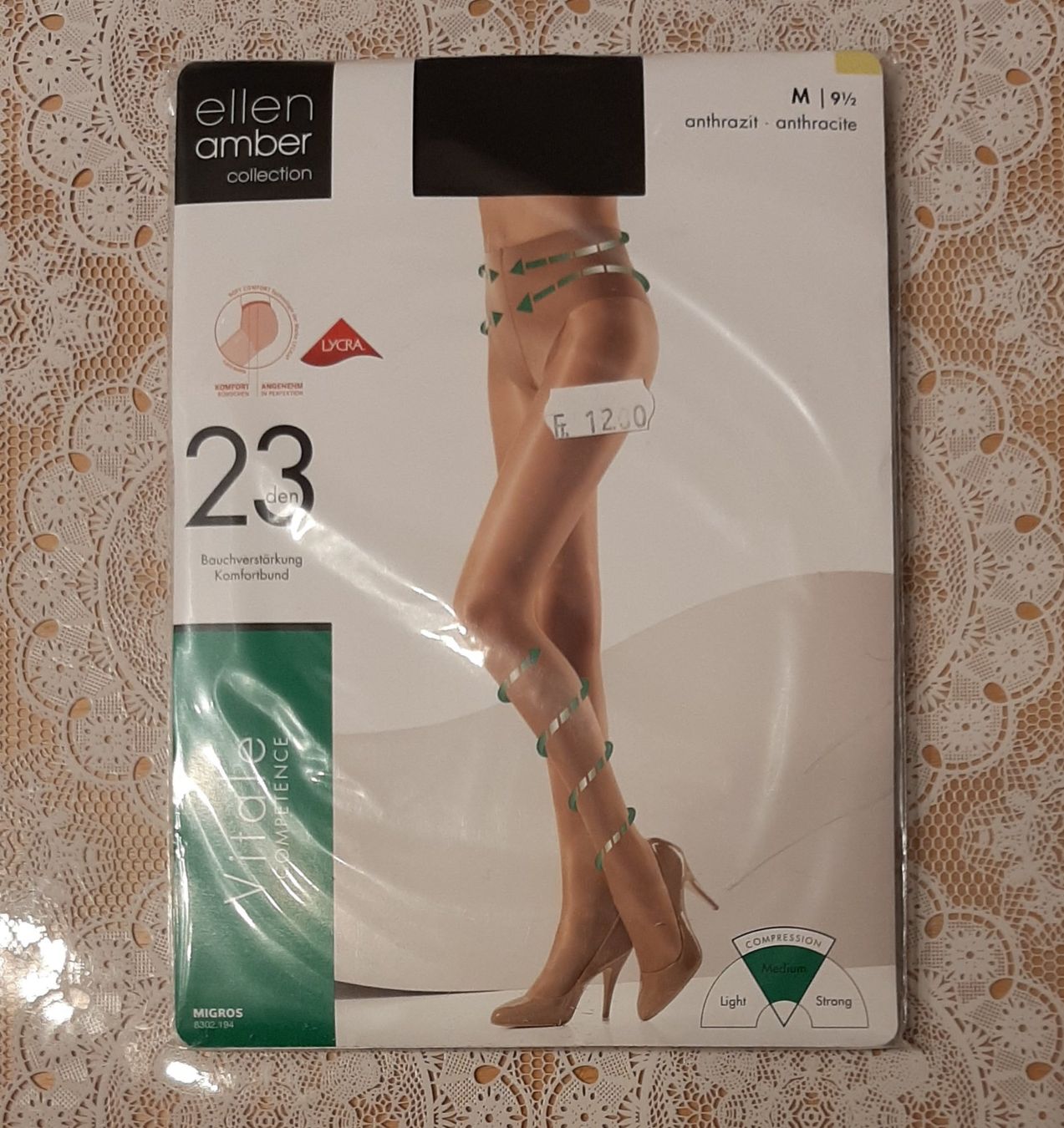 Ellen Amber Calze & Collant: Ellen Amber Vitale Strumpfhose 23den Gr.M Anthrazit – Nuovo e nell'imballaggio originale da Amriswil venduto da Celini3