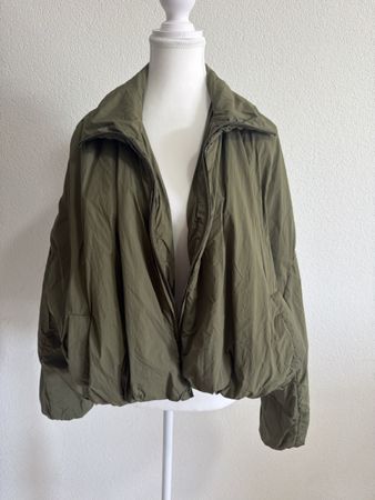 Oysho leichte Oversize Jacke Khaki – Grösse M