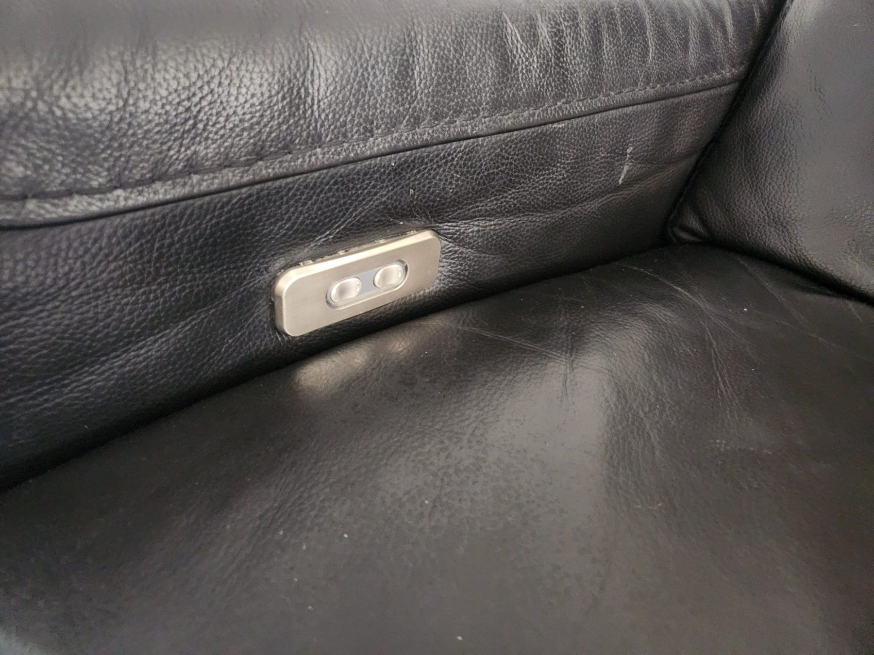 Conforama Sofas: Echtleder Ecksofa mit Relaxfunktion – Top Zustand – Gebraucht aus Zollikerberg von thi_8xls 2