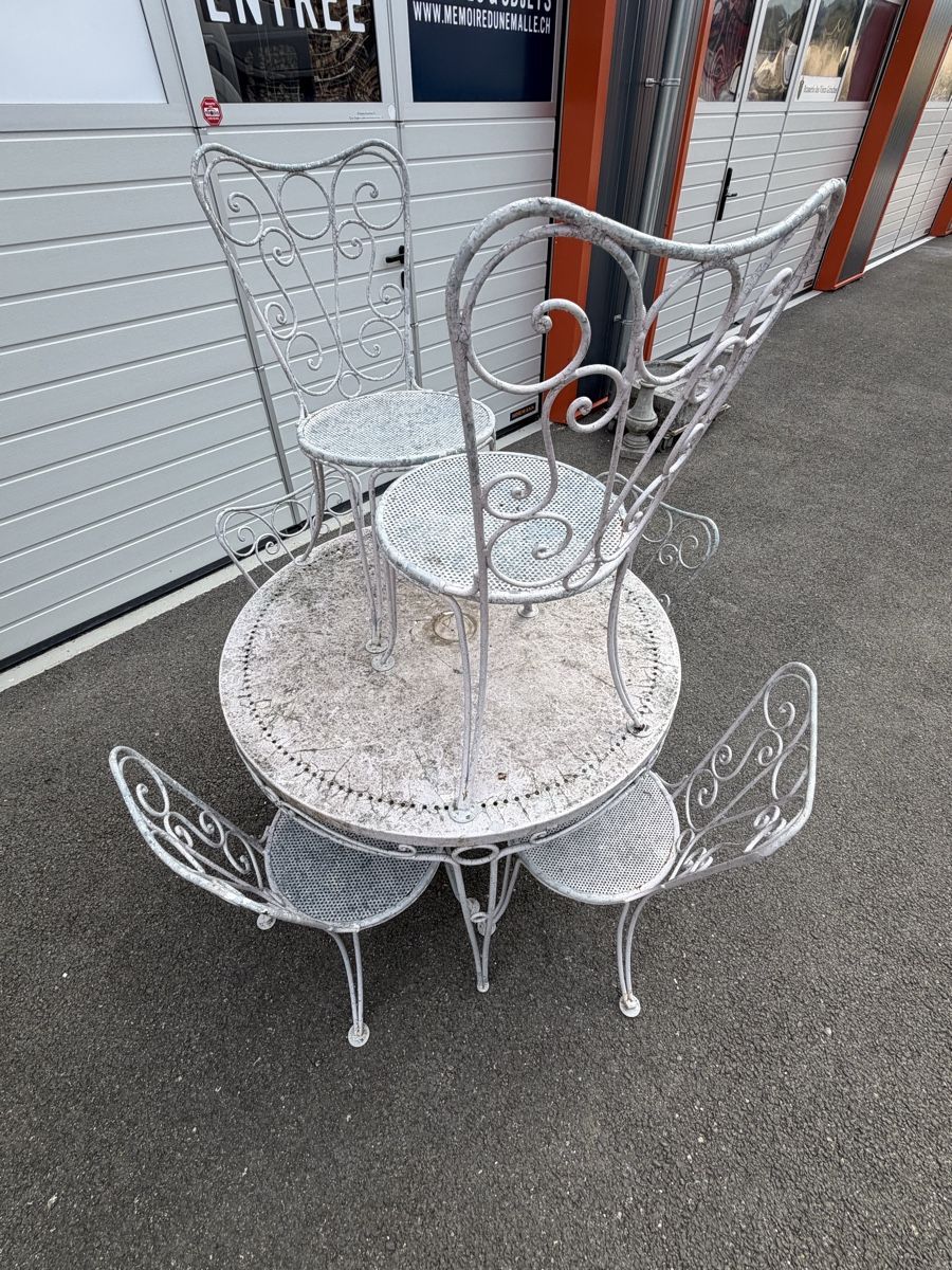Set di tavolo e panche: Table et chaise de jardin  – Usato da Arnex-sur-Orbe venduto da Tutu1037 3