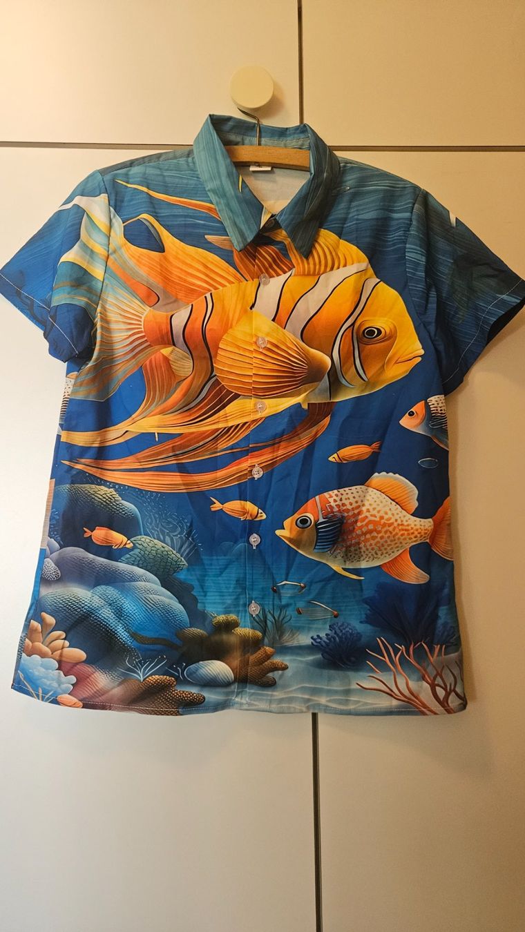 Camicie: Camicia pesce tg.M poliestere – Usato da Melano venduto da H-Sara