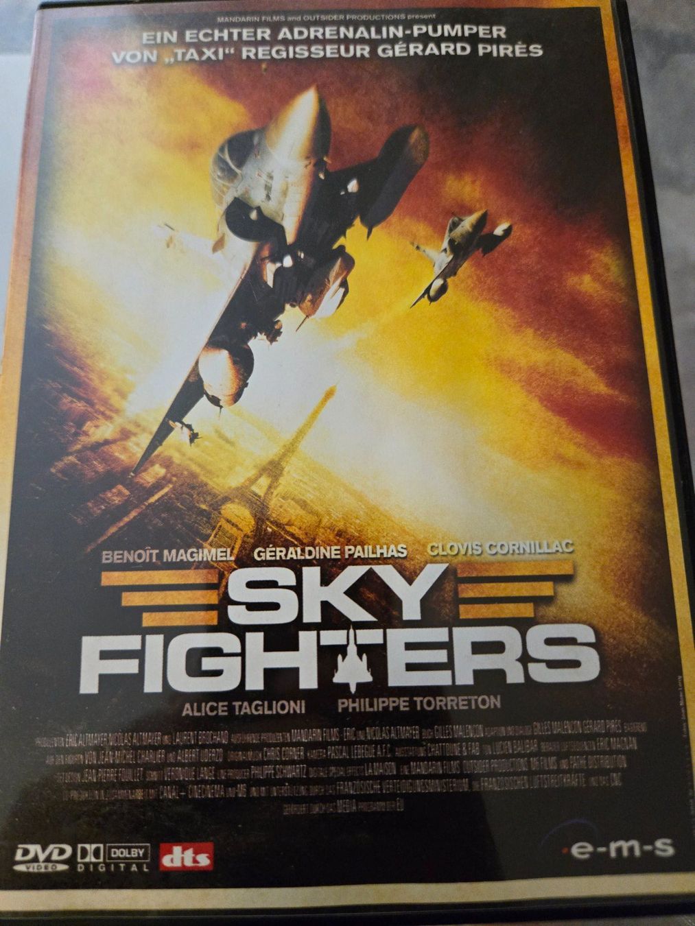 Tutti i DVDs: Sky Fighters DVD – Usato da Bussigny venduto da Kfdlt