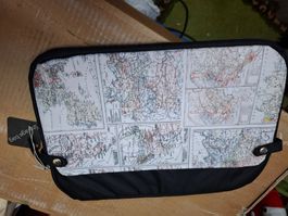 Neue Notebook Tasche mit Weltkarten Motiv