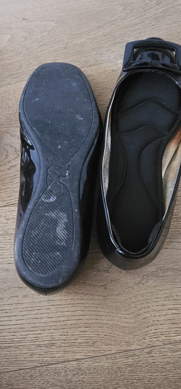 Damenschuhe: Roger Viveir Flats 38.5 – Gebraucht aus La Tour-de-Peilz von mcp_w7rw 1