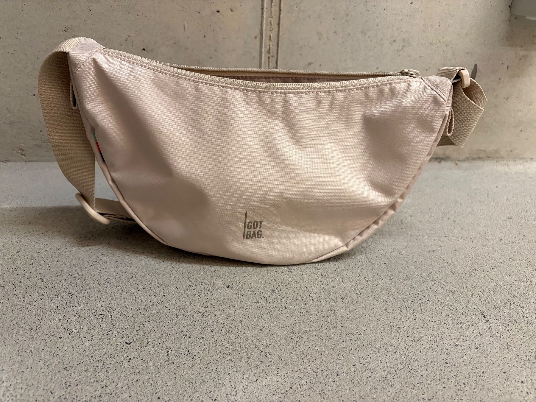Taschen: GOT BAG Moon Bag Small – Gebraucht aus Niederwangen BE von nie_226v 1