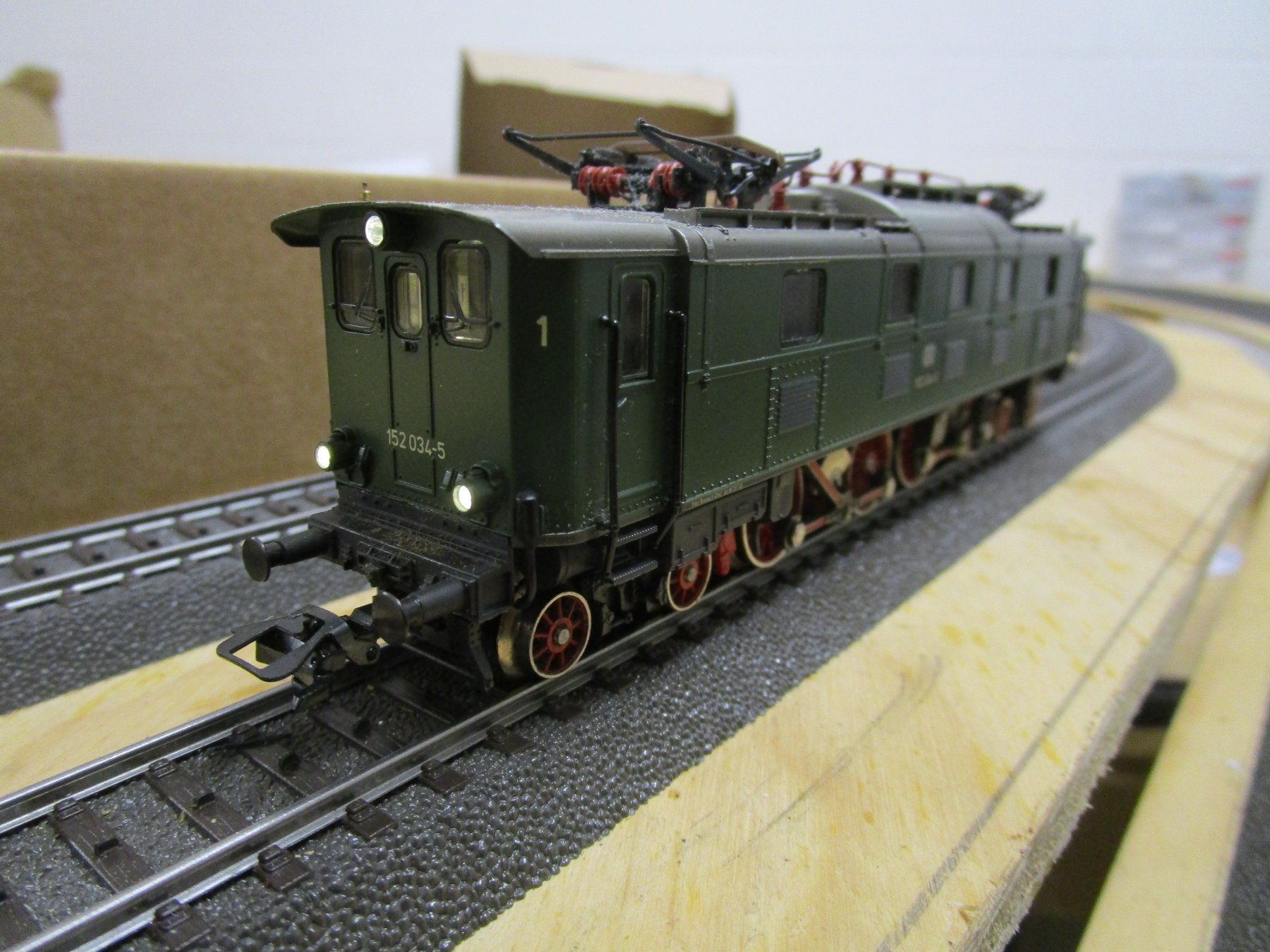 Märklin Modellini di ferrovie: Märklin 3366 DB BR 152 – Usato da Effretikon venduto da dts_yd7x