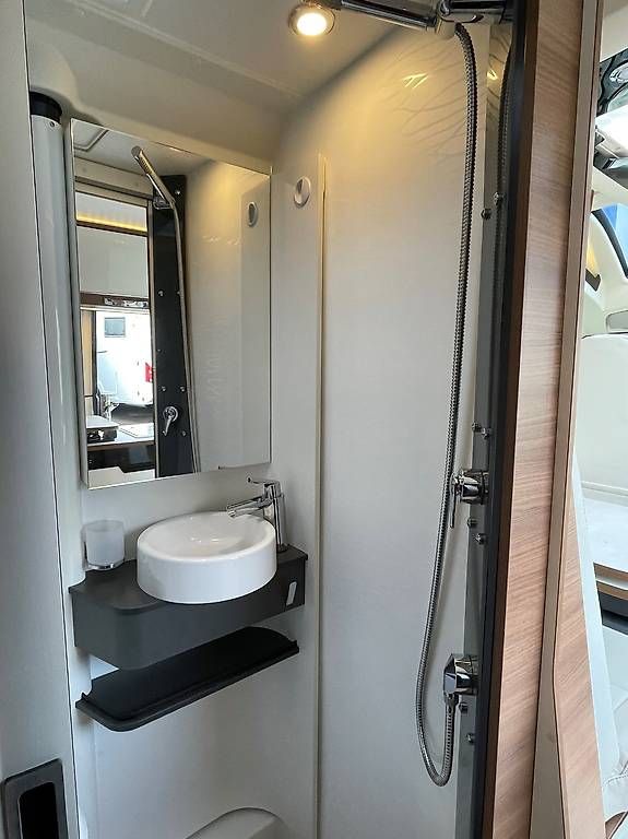 Veicoli da campeggio: Rapido VAN V68 – Usato da Langenthal venduto da Reisemobil01 7
