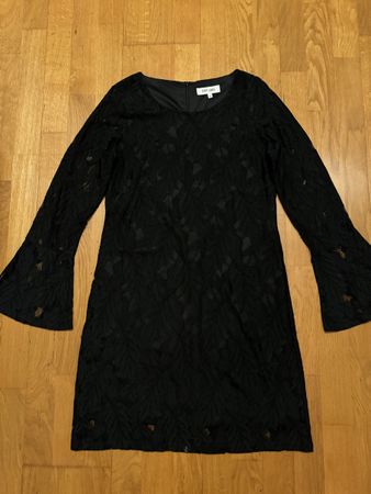 Spitzenkleid der Marke Dry Lake in Grösse M.