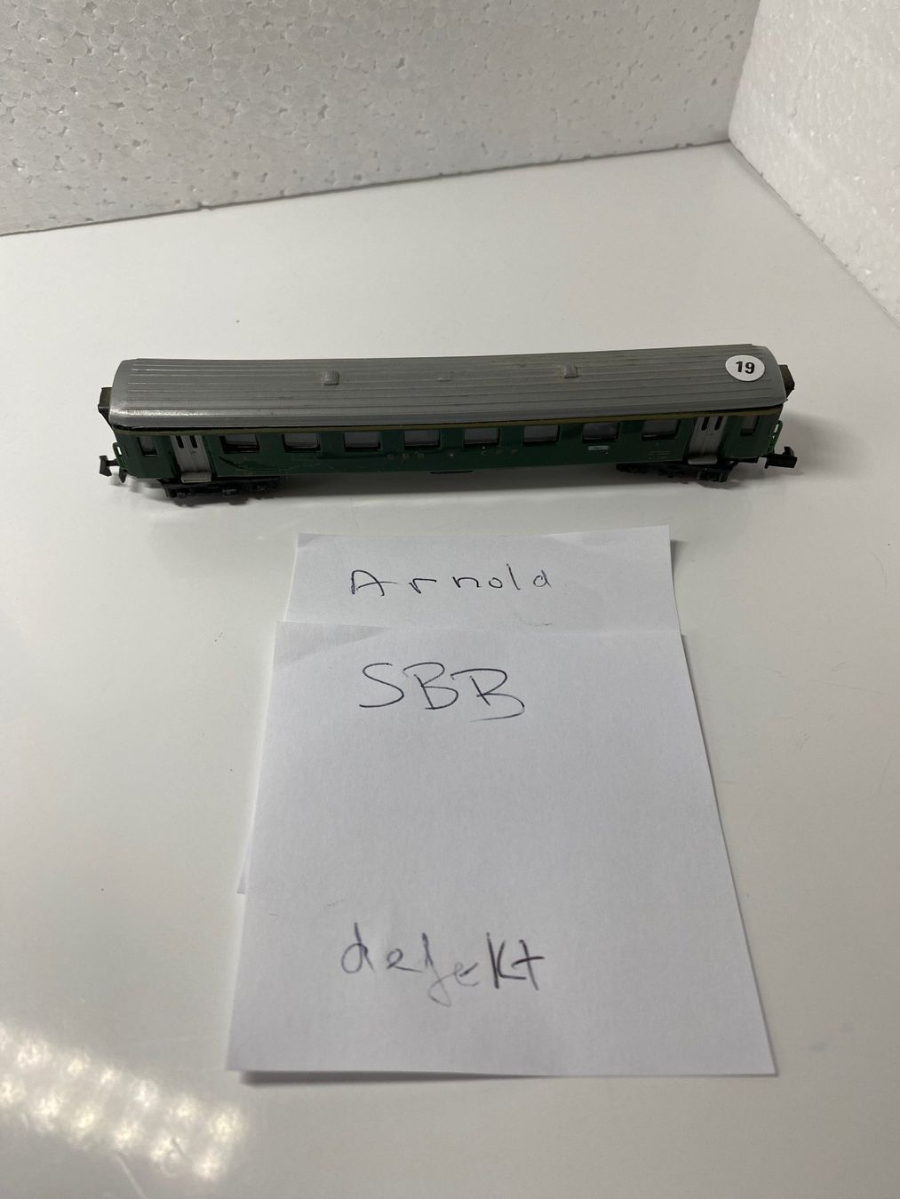 Arnold Modellini di ferrovie: SBB Waggon Arnold Spur N Dach, defekt 19 – Difettoso da Kerzers venduto da tisyayasuBE 5