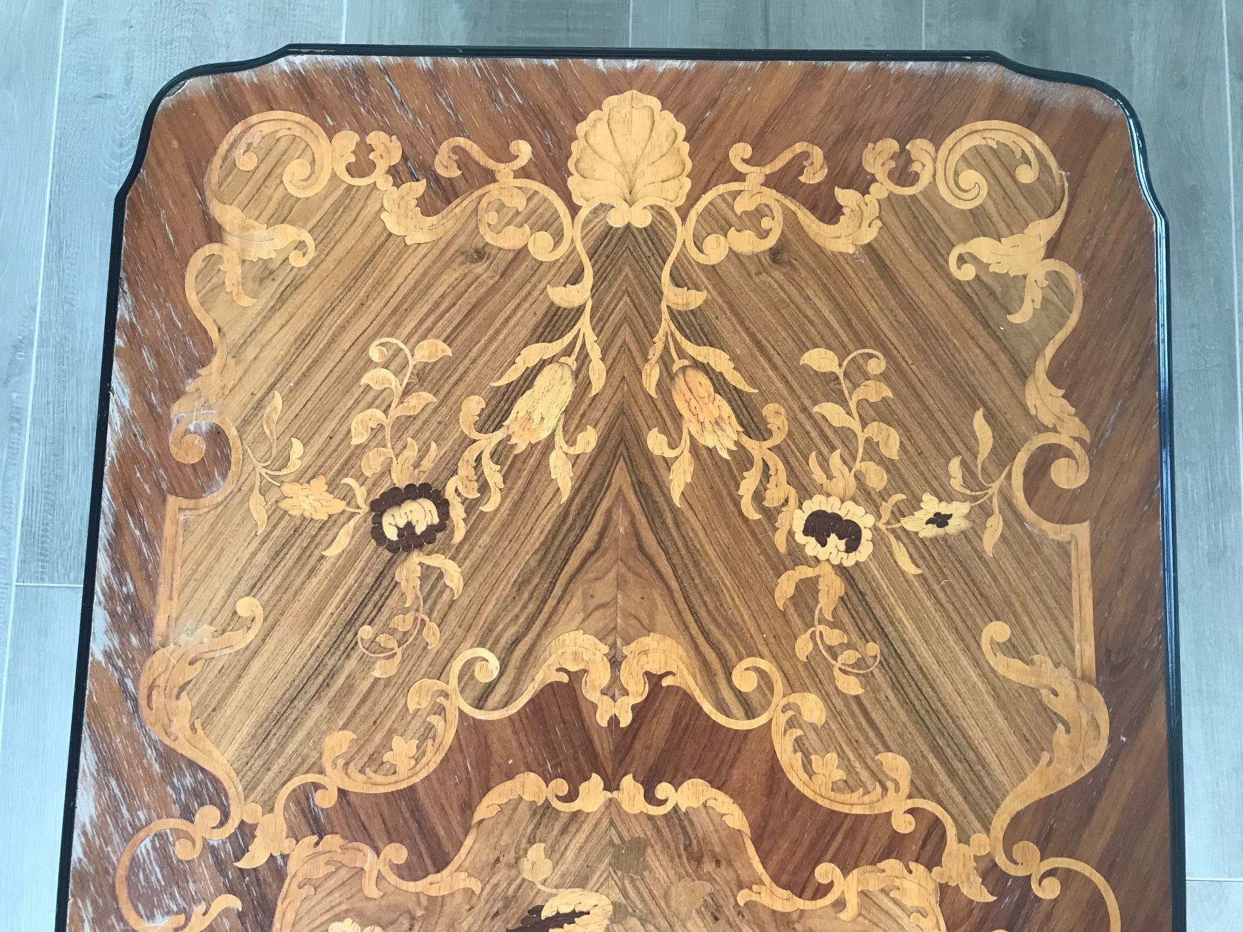 Tables: Antique Tisch mit lackiertem Blatt – D'occasion à Lausanne par opi_92cn 9