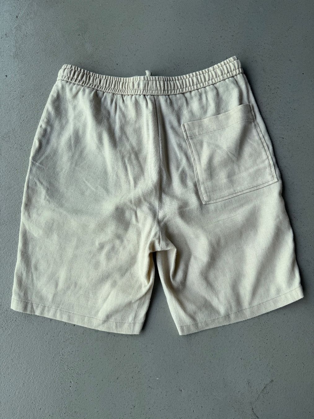 Zara Pantaloni: Zara Man Shorts – Usato da St-George venduto da alaixee 1