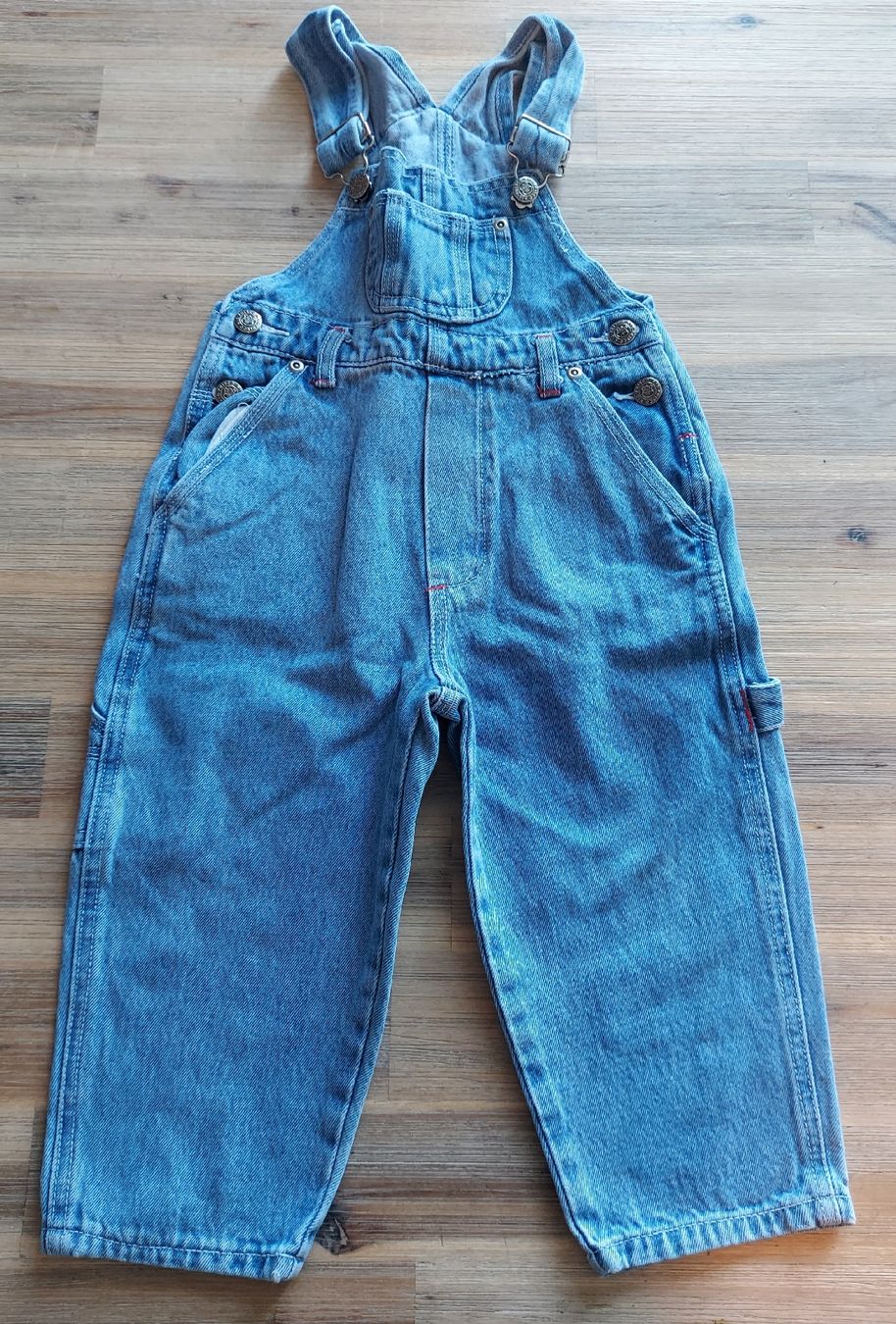 Pantaloni: Kinder Latzhose Jeans Grösse 92 – Usato da Basel venduto da Sinibini86