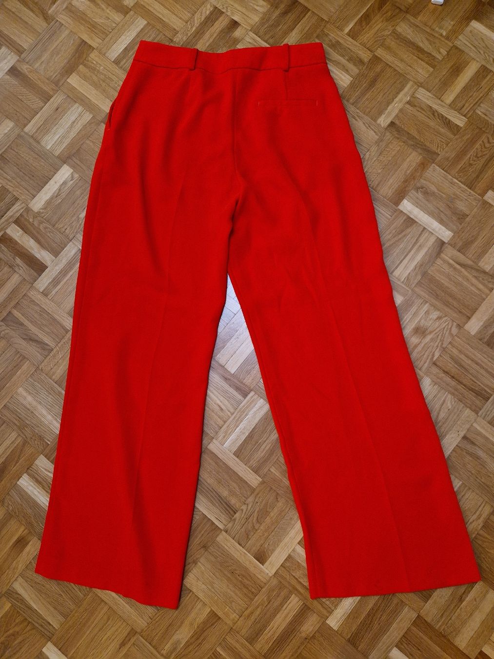 Zara Hosen: Red Casual Trousers - Size 38 – Gebraucht aus Allschwil von IreneTu 1