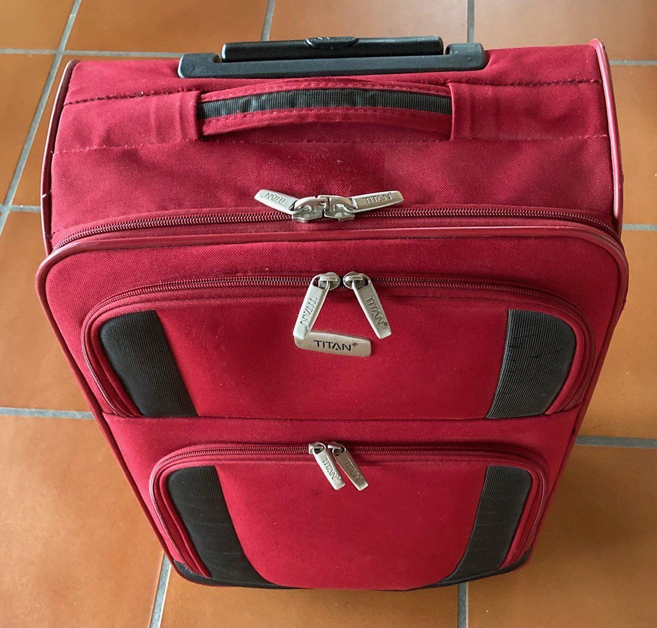 Sonstiges zu Aviatik: Koffer - Reisetrolley - Kabinentrolley – Gebraucht aus Orselina von Vrenegonde 2