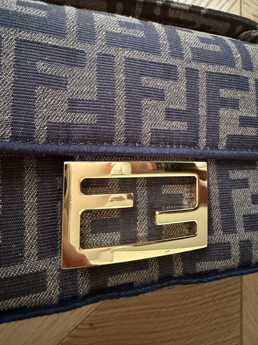 Fendi Sacs: Fendi Mini Baguette – D'occasion à Arlesheim par FabiKl 2