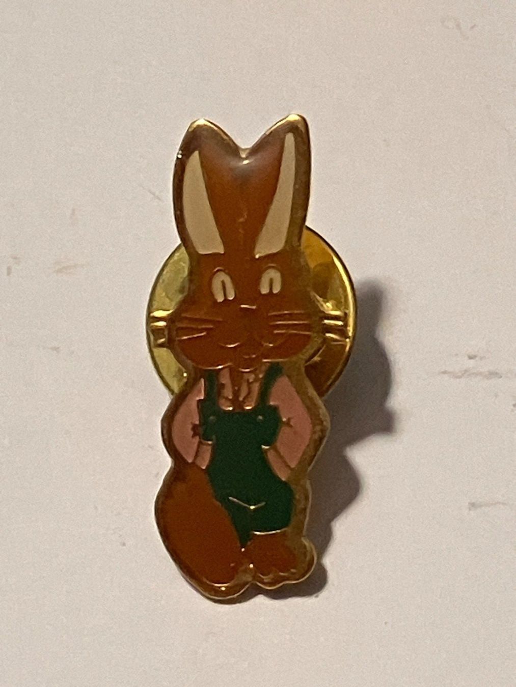Placchette & Badge: 1 Pin Comic Hase – Usato da Basel venduto da djwwpp