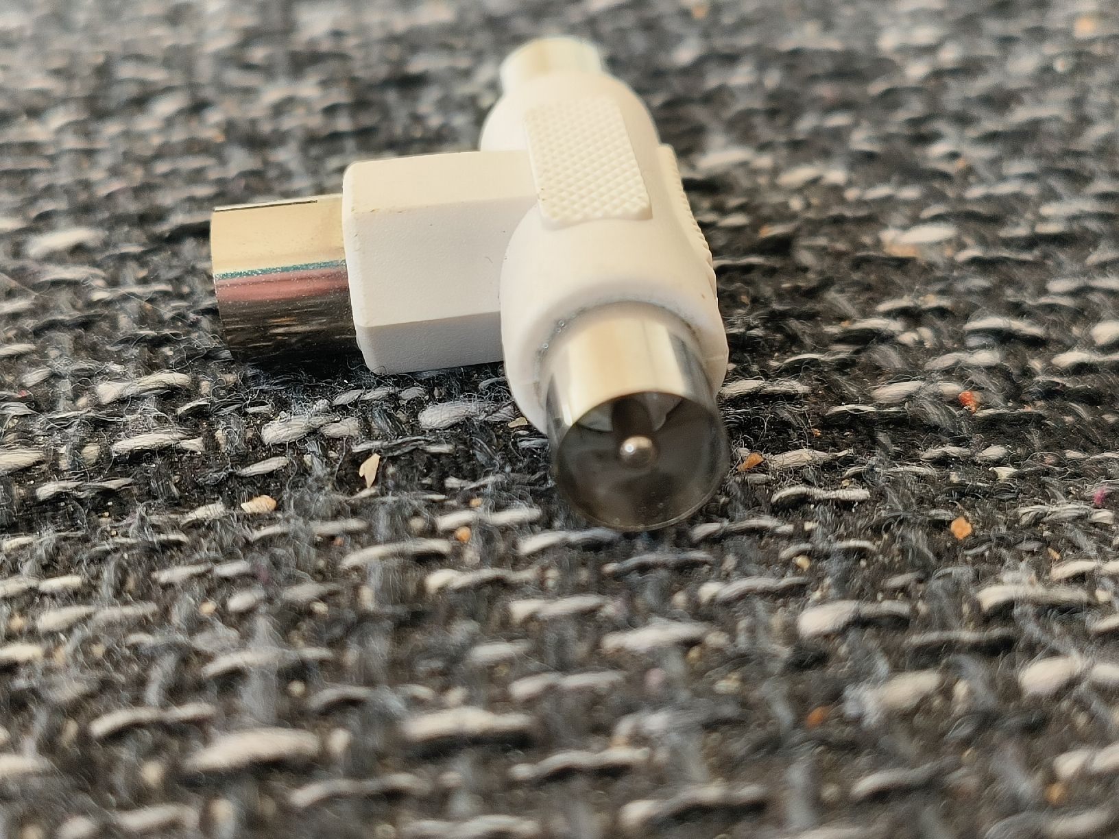 Unità & Adattatore: TV Antennen Verteiler T-Stück – Nuovo (secondo la descrizione) da Oberengstringen venduto da Jocker-80 2