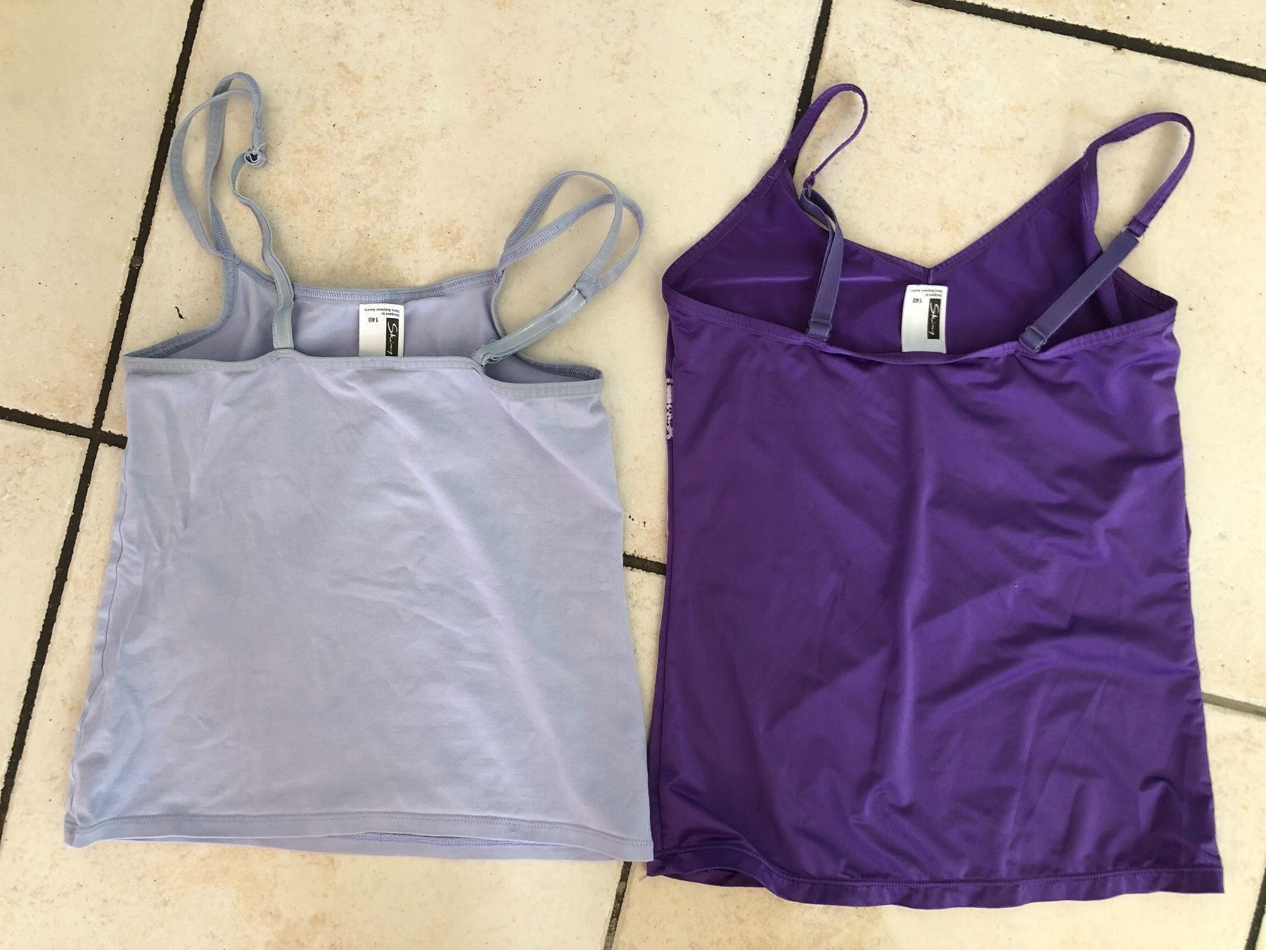 Biancheria intima: 2 Skiny Unterhemden/Top Gr.140 – Usato da Obergerlafingen venduto da cabo4 1