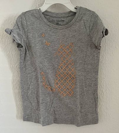 GAP 5 Jahre besticktes T-Shirt - neu