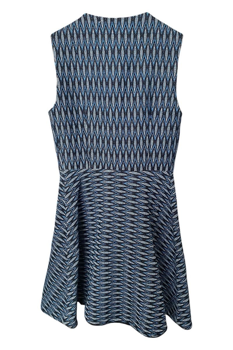Maje Vestiti: Maje Dress. Size 1. Sleeveless. – Nuovo (secondo la descrizione) da Yverdon-les-Bains venduto da inv_zv5d 2