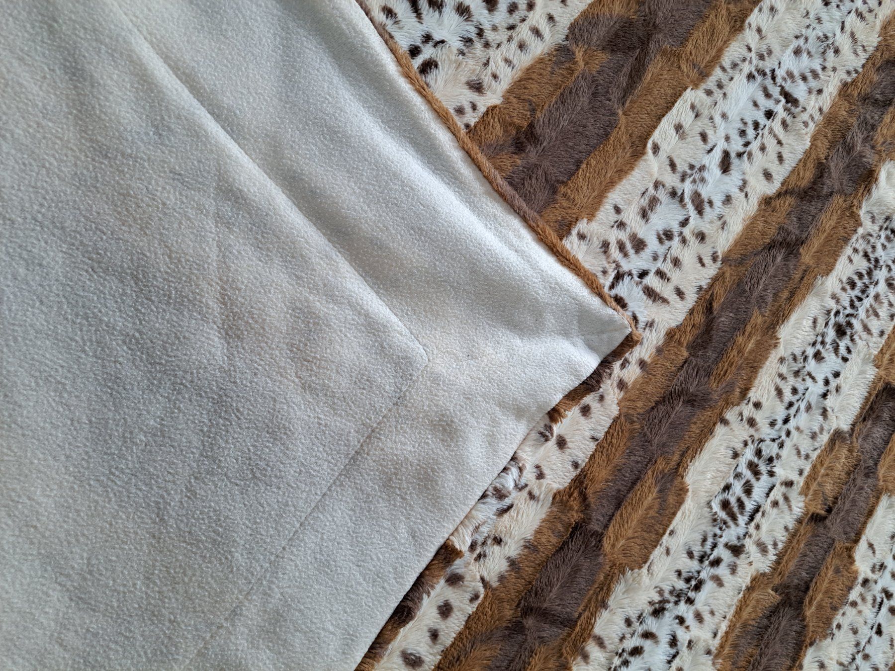Coperte: Kuscheldecke 2x – Usato da Vella venduto da Cuolm 3