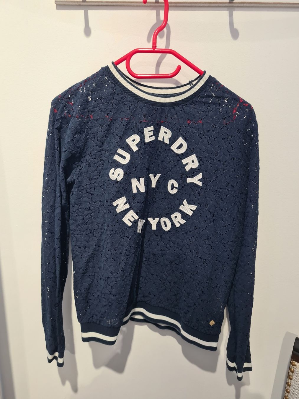 Superdry Maglioni & Felpe: Superdry Spitzen-Pullover, dunkelblau, Grösse L – Usato da Adligenswil venduto da FriedasWelt
