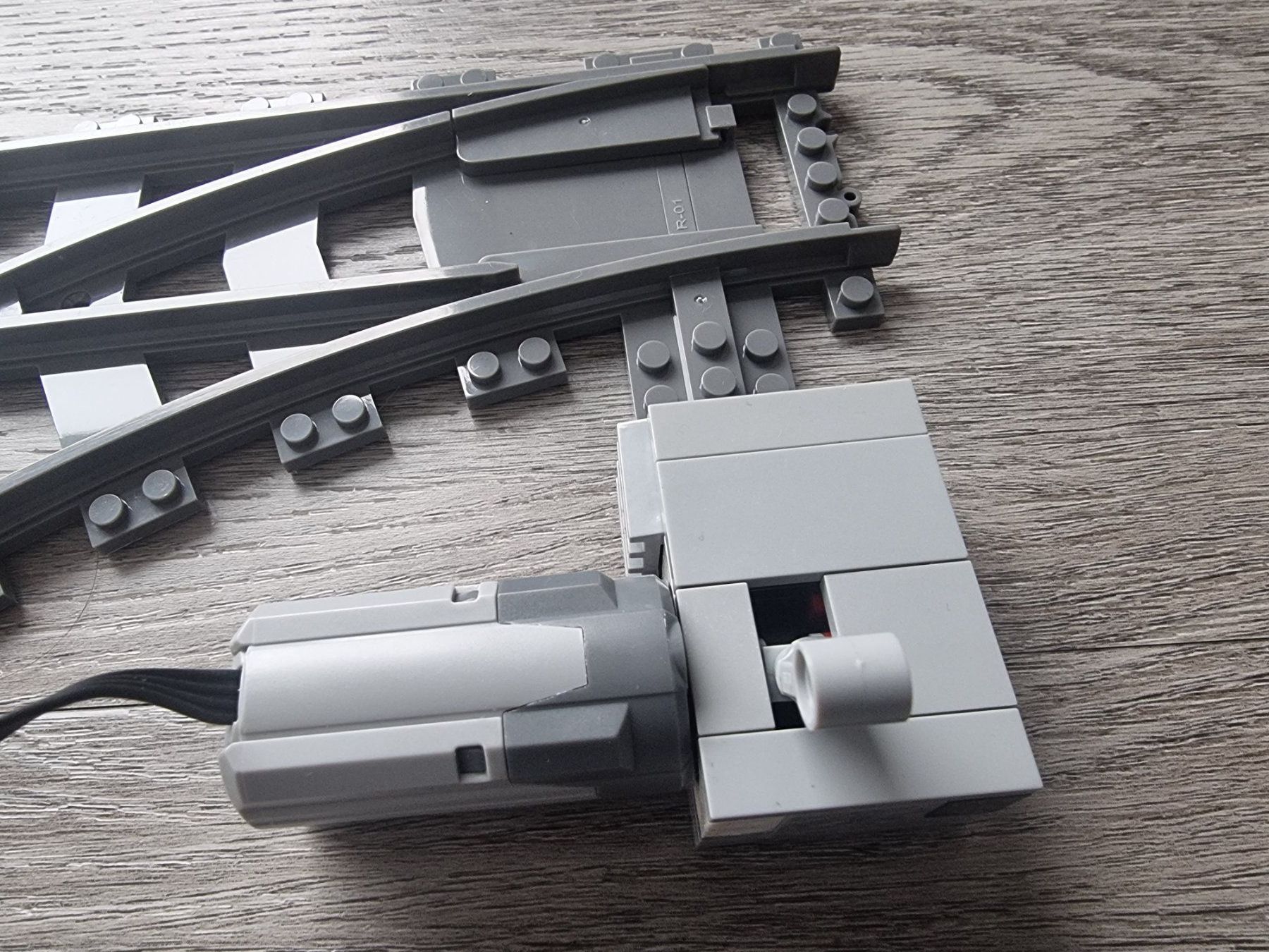 Lego Spielzeuge: ferngesteuerte Weiche links komplett – Neu (gemäss Beschreibung) aus Eglisau von 20788 4