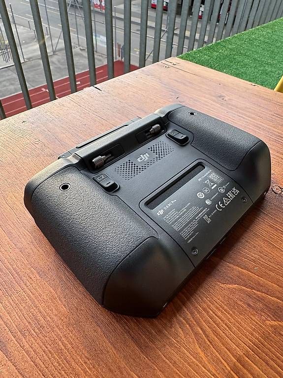 DJI Telecomando: DJI RC Pro Smart Controller  mit Display-Schutzfolie – Usato da Zürich venduto da jak_pdv6 1