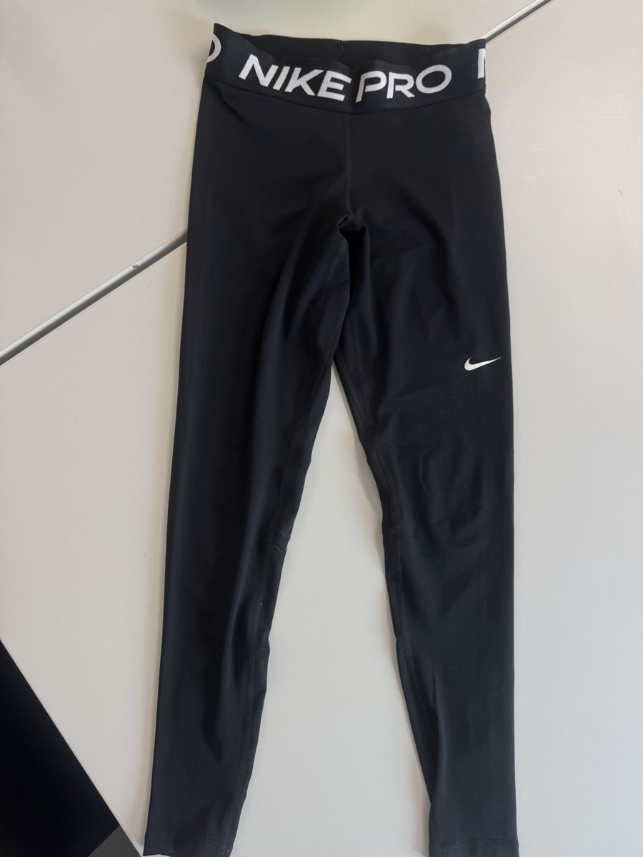 Nike Leggings: Nike pro black leggings – Usato da Genève venduto da che_v9mq
