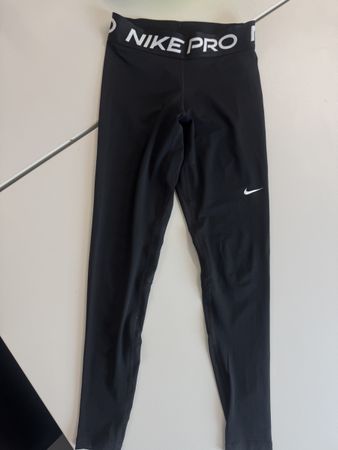 Nike pro black leggings