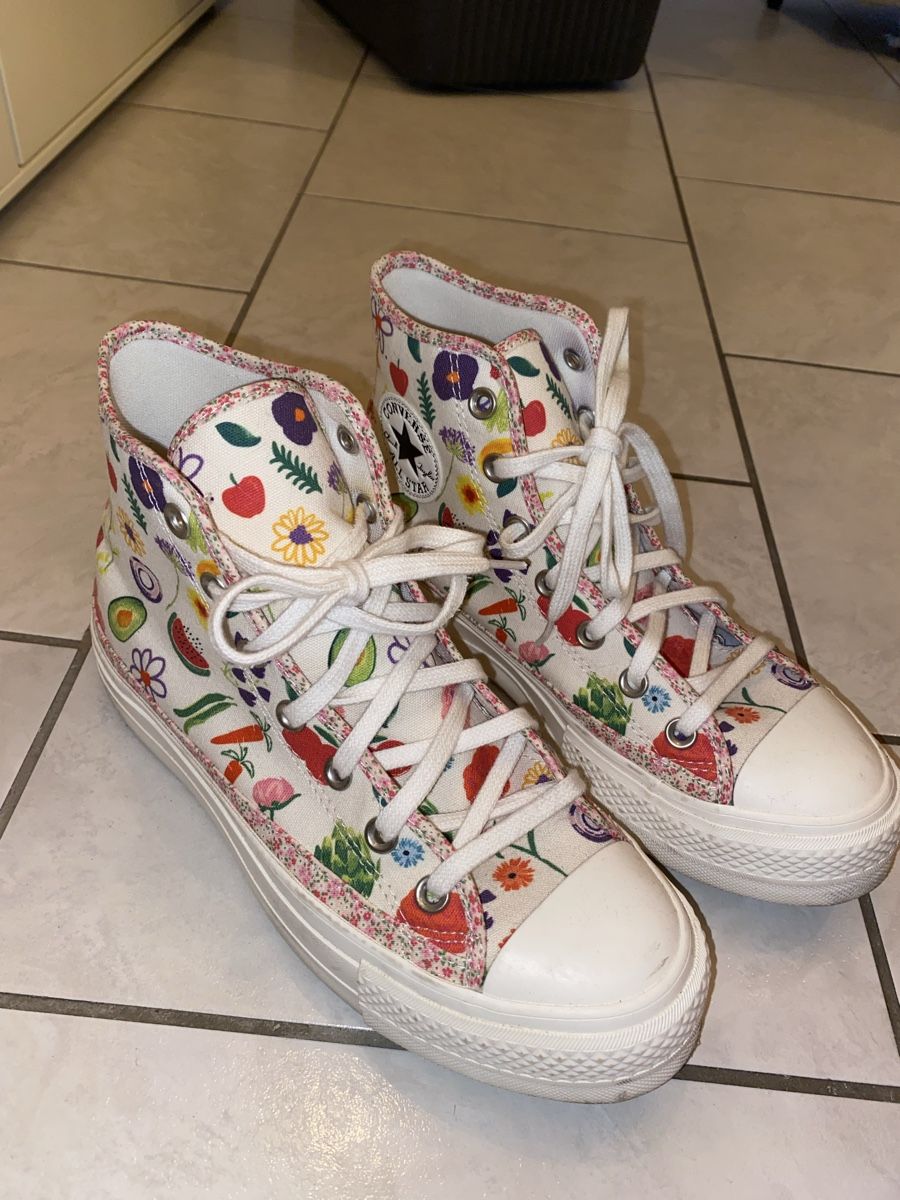 Chaussures femmes: Converse Chuck Taylor High Platform – D'occasion à Luzern par teet 2