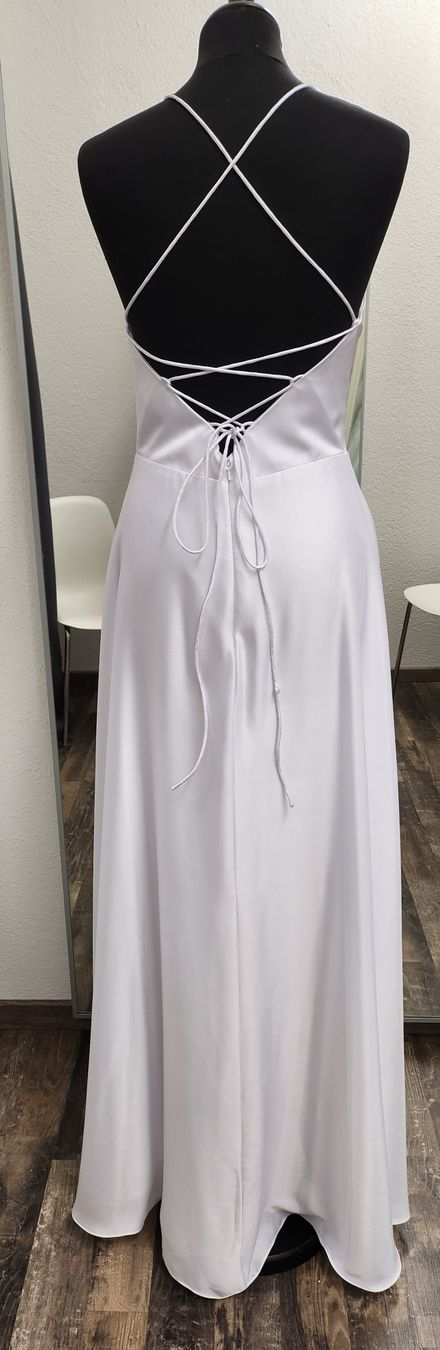 Kleider: Brautkleid weiss – Neu (gemäss Beschreibung) aus Uster von VMT. 2