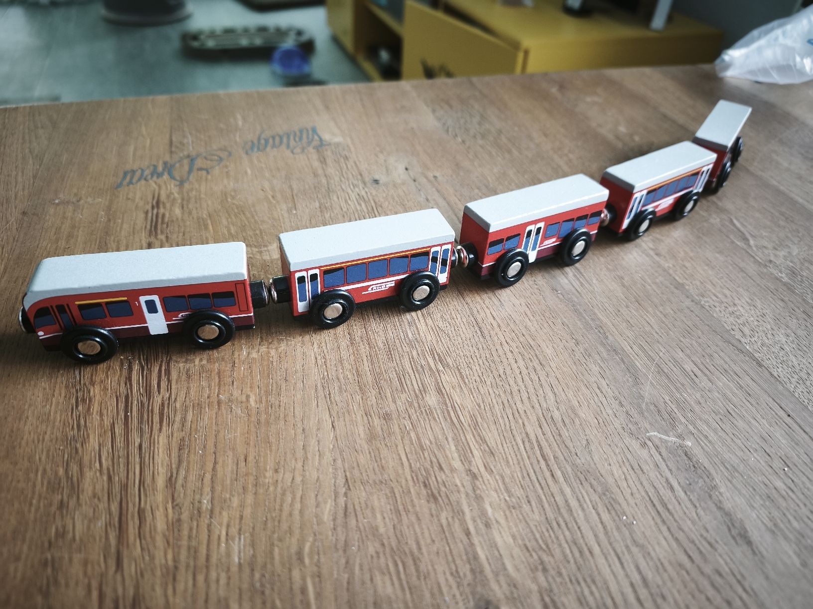 Spielzeuge: Holzeisenbahn Rhb 5 Waggons  – Neu (gemäss Beschreibung) aus Schiers von Topflash74 1