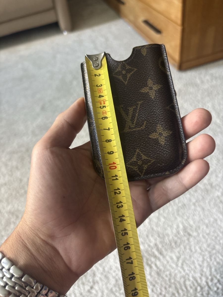 Louis Vuitton Cover & Protezioni schermo: Louis Vuitton Monogram iPhone Case - Stylish Protection – Usato da Wil SG venduto da Carioca84 4