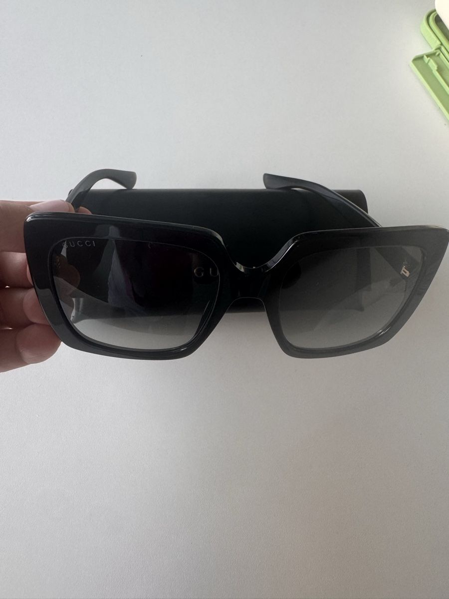 Gucci Occhiali & Lenti: Gucci Sonnenbrille mit crystal Logo schwarz – Nuovo e nell'imballaggio originale da Pfäffikon SZ venduto da EMMA0111 6