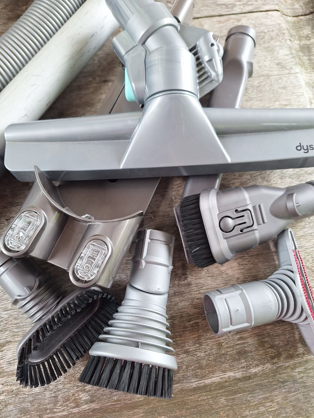 Dyson Staubsauger & Zubehör: DYSON  DC 08 STAUBSAUGER – Gebraucht aus Huttwil von  4
