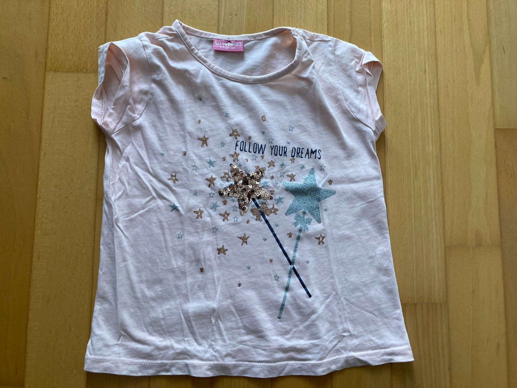 Camicette, T-shirt & Top: T-Shirt mit Sternen – Usato da Muttenz venduto da Juvenile33