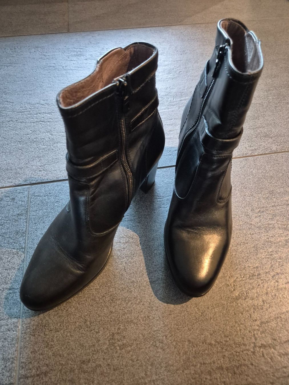 Scarpe da donna: Stiefeletten aus Leder, Schwarz, Grösse 41 – Nuovo (secondo la descrizione) da Altendorf venduto da MiriCaj 7