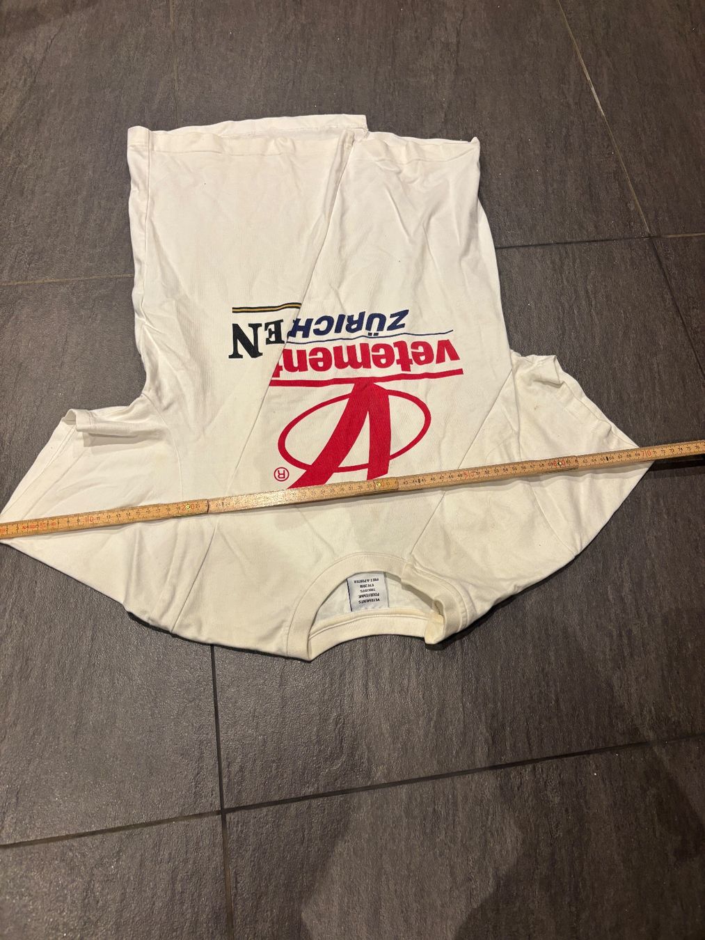 T-shirt: VETEMENTS T-Shirt – Nuovo (secondo la descrizione) da Heimiswil venduto da Mad2mad 3
