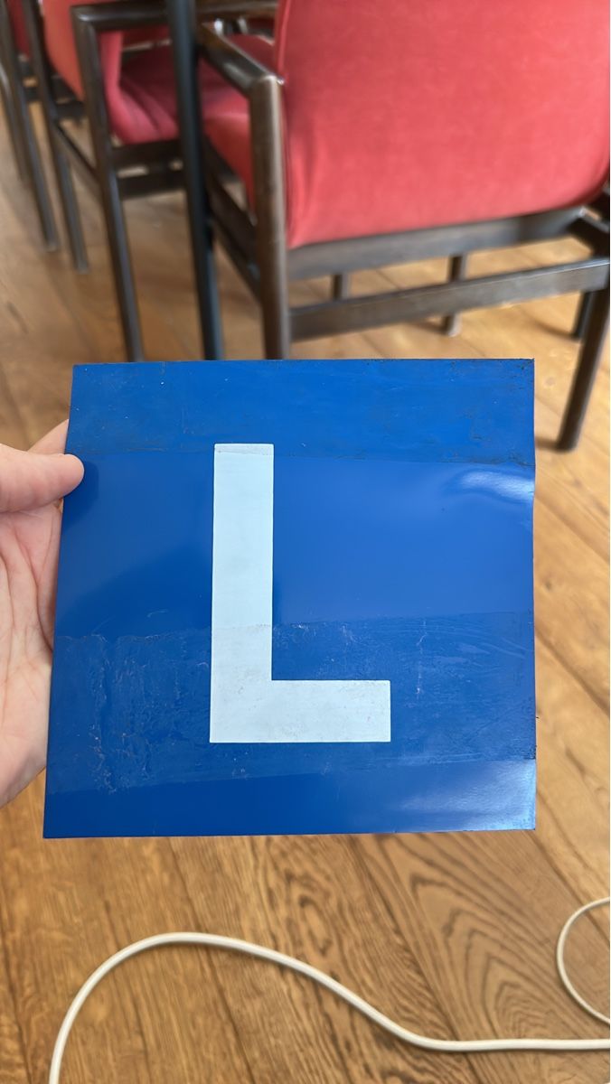 Insegne: L-Schild Magnetisch – Usato da Stallikon venduto da R10