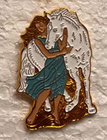 Pin Simone Erni - Frau mit Pferd