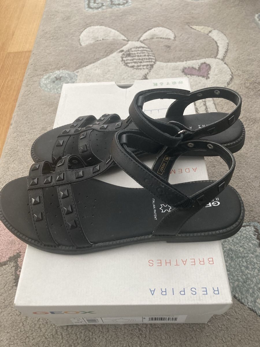 Geox Scarpe da donna: Geox black sandals – Nuovo (secondo la descrizione) da Zürich venduto da mar_yb5j 2