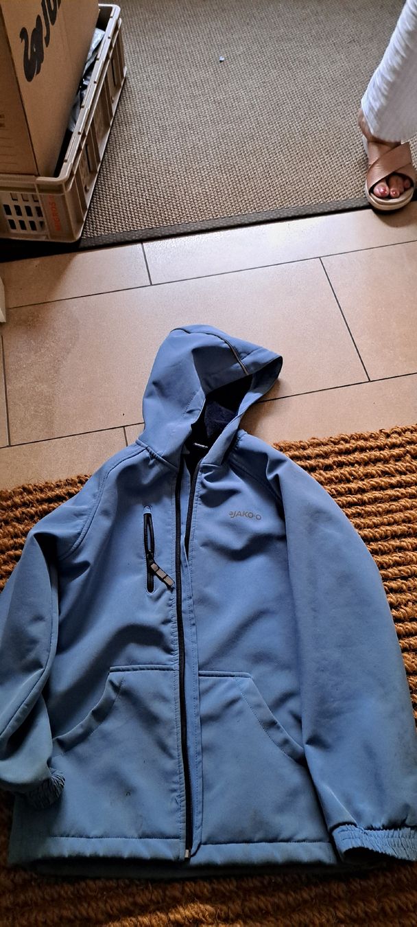 Jako-O Vestes: Softshell Jacke  Jakoo Grösse 140/146  Hellblau – D'occasion à lenzburg par samey 1