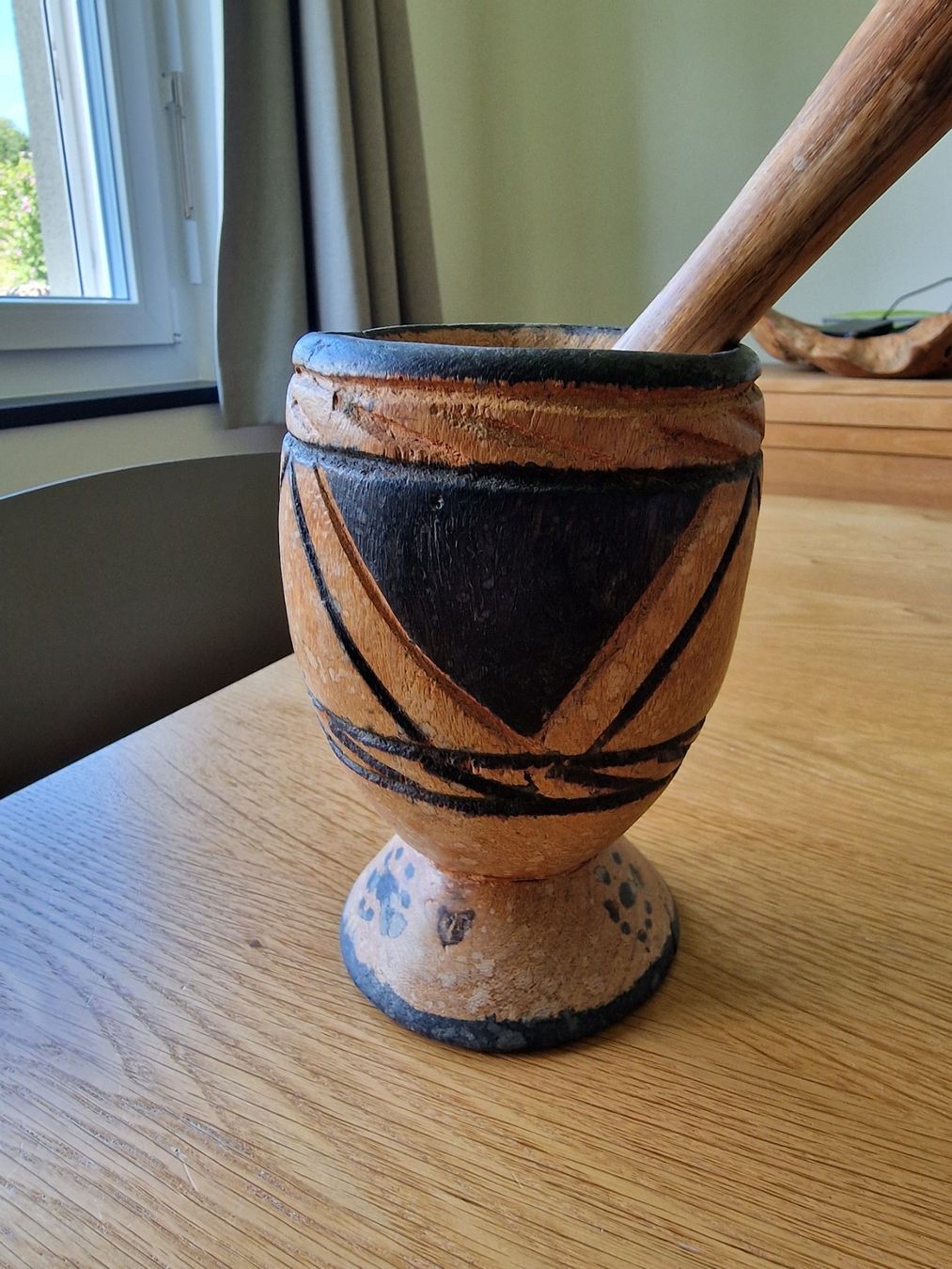 Altro per cucinare: Mortier et pilon africain en bois sculpté – Usato da Oberhofen AG venduto da jac_f7t8