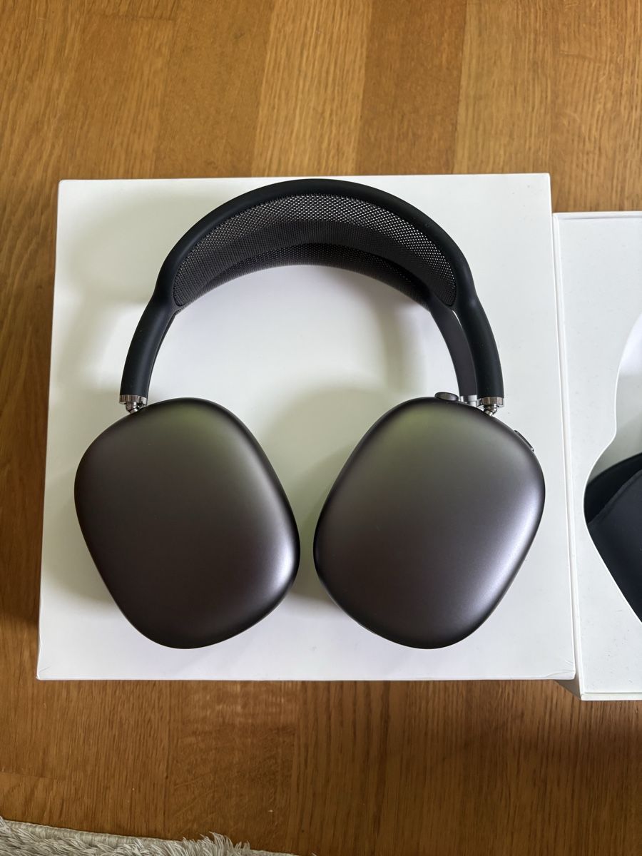Apple Cuffie: Apple AirPods Max - Space Grau – Usato da Günsberg venduto da sophiaelena