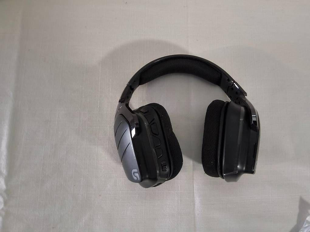 Logitech Cuffie: Logitech G933 Artemis Spectrum – Usato da Lausanne venduto da ber_qk5j